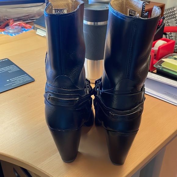 Authentic FRYE harness boots  size 8 - Picture 4 of 6